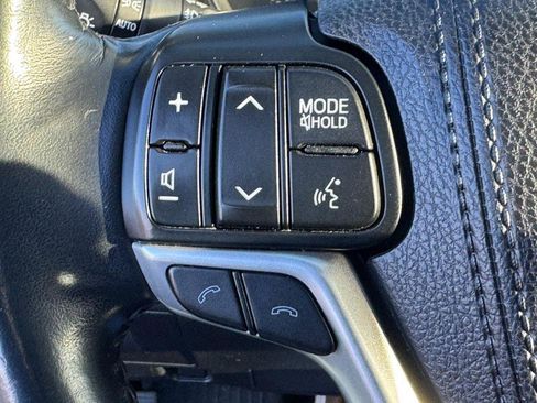 Used 2018 Toyota Highlander XLE w/ Protection Package #3 image 19