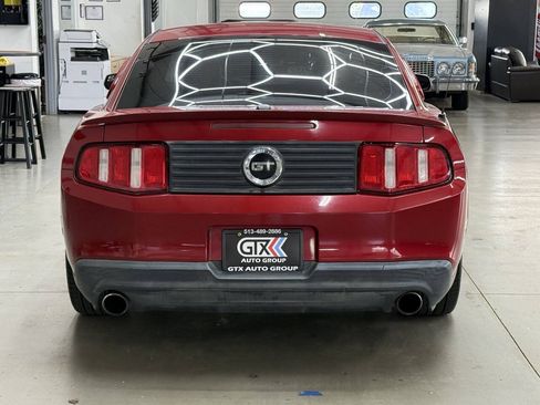 Used 2010 Ford Mustang GT RWD image 3