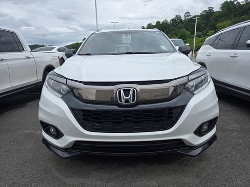 Used 2021 Honda HR-V Sport image 2