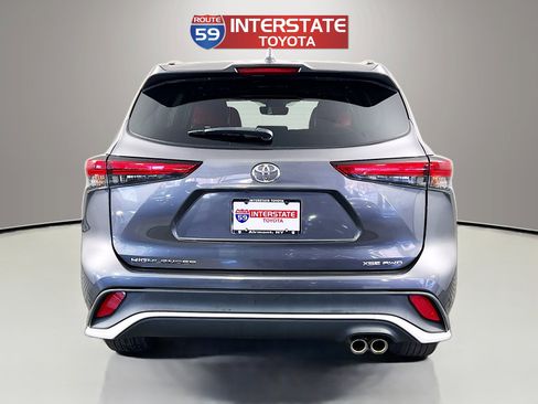 Used 2023 Toyota Highlander XSE image 6