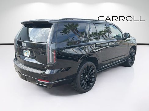 Certified 2026 Cadillac Escalade Platinum Sport w/ LPO, ONYX Package AWD/4WD image 3