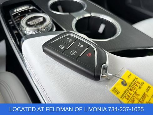 Used 2024 Cadillac Lyriq Luxury AWD/4WD image 34