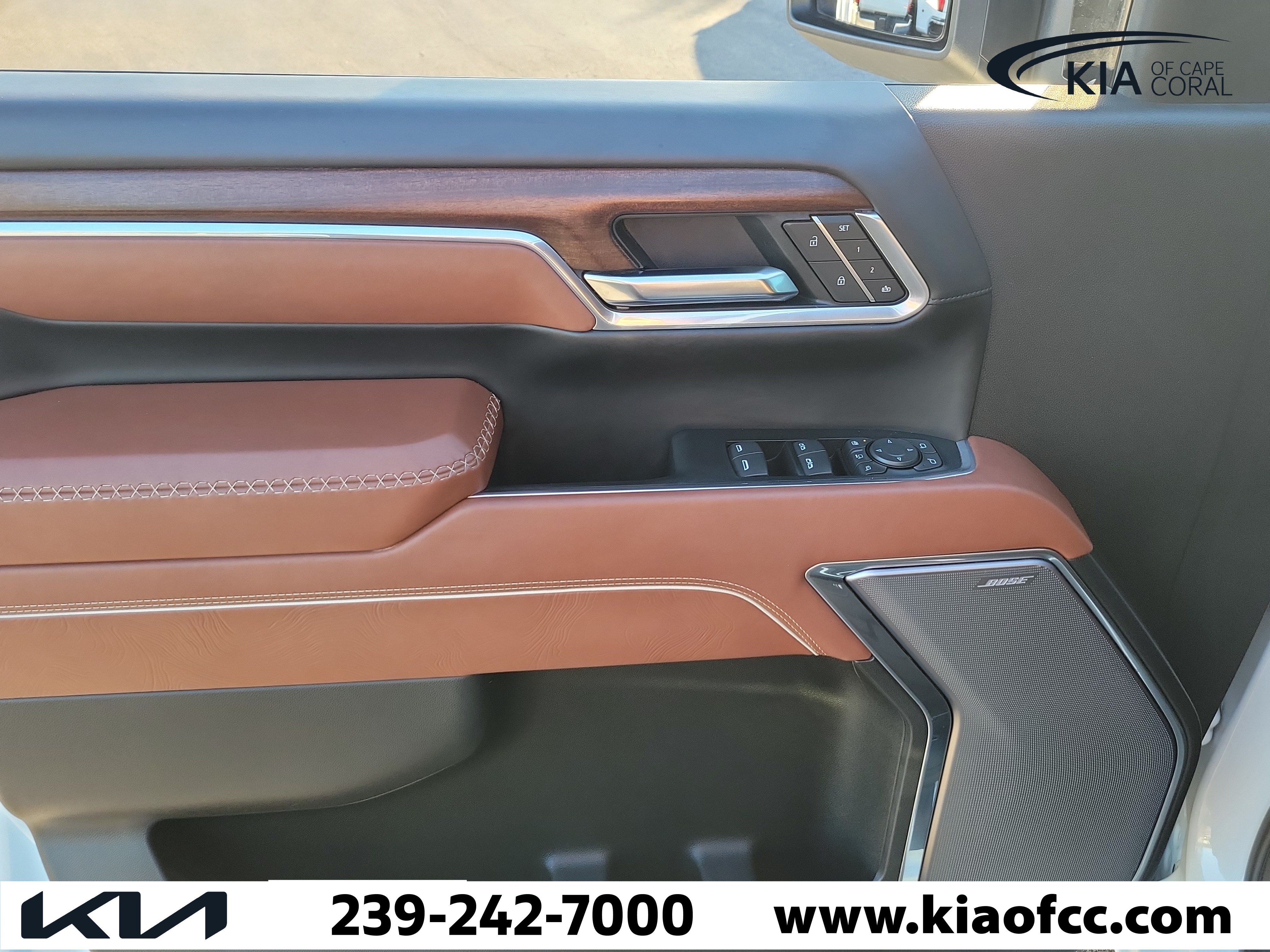 Used 2025 GMC Sierra 2500 Denali Ultimate AWD/4WD image 22