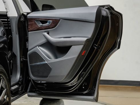 Used 2023 Audi Q8 Premium Plus w/ Premium Plus Package image 49