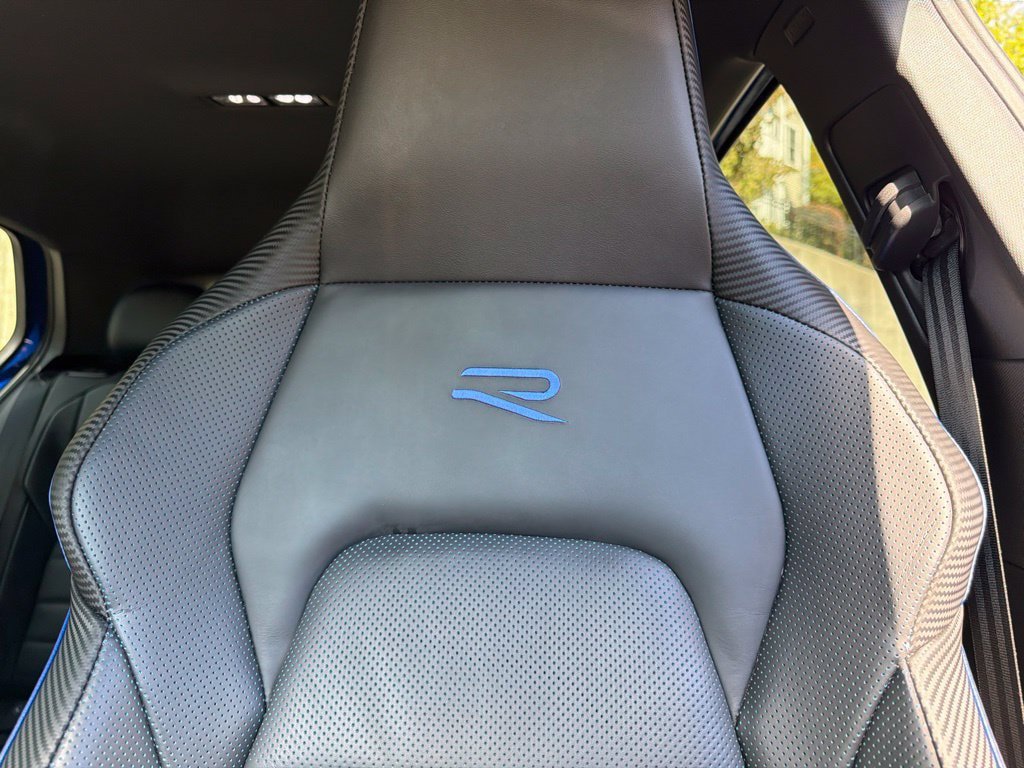 Used 2024 Volkswagen Golf R AWD/4WD image 16