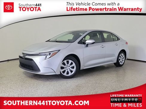 Used 2026 Toyota Corolla LE FWD image 1