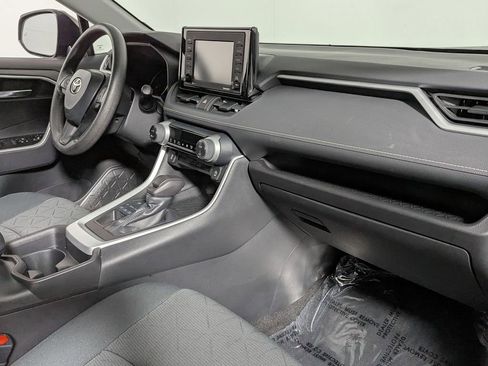 Used 2021 Toyota RAV4 XLE image 24
