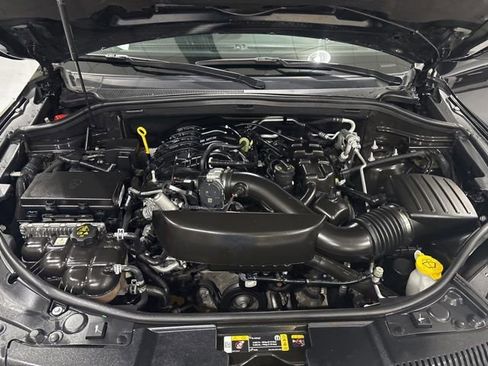 Used 2023 Dodge Durango GT image 40