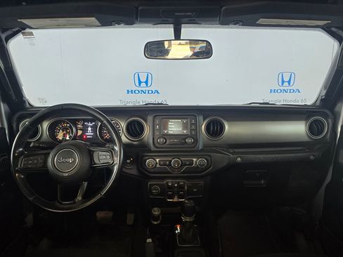 Used 2019 Jeep Wrangler Unlimited Sport S AWD/4WD image 5