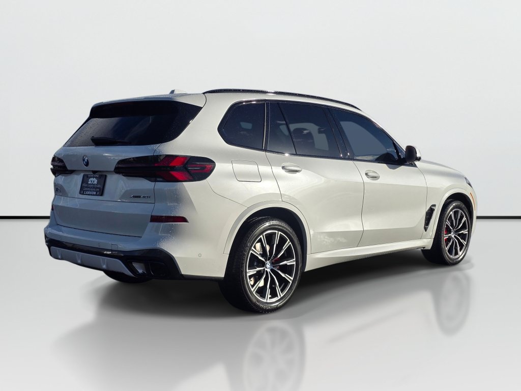 Used 2026 BMW X5 xDrive40i w/ M Sport Package AWD/4WD image 5