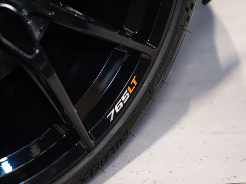 Used 2022 McLaren 765LT RWD image 41