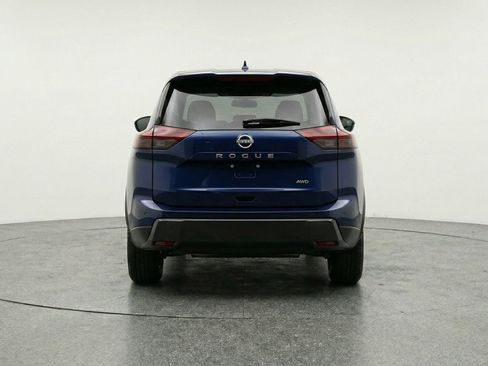 Used 2025 Nissan Rogue SV AWD/4WD image 7