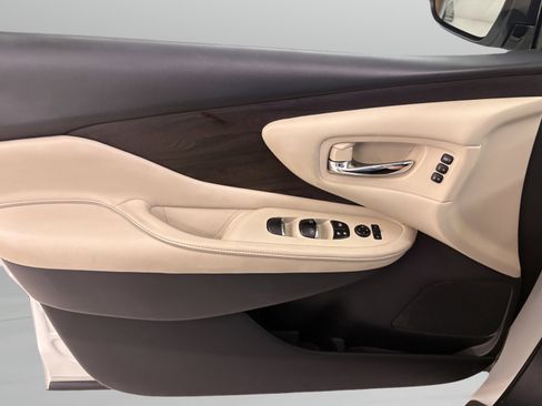 Used 2020 Nissan Murano Platinum AWD/4WD image 29