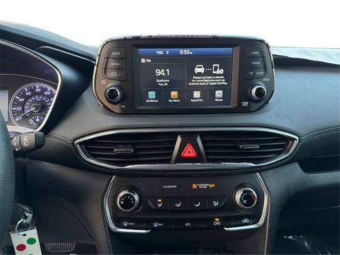 Used 2019 Hyundai Santa Fe SE image 14