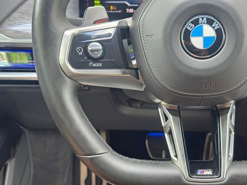 Used 2023 BMW 740i RWD image 21