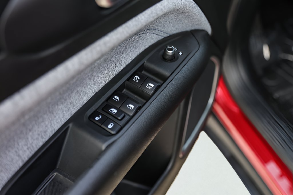 Used 2025 Jeep Compass Sport AWD/4WD image 23