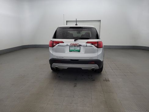 Used 2019 GMC Acadia SLE w/ LPO, Floor Liner Package AWD/4WD image 7