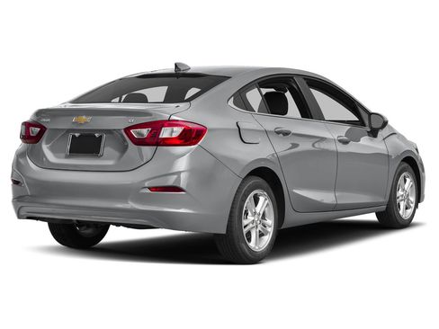 Used 2018 Chevrolet Cruze LT w/ LT Fleet Convenience Package FWD image 2