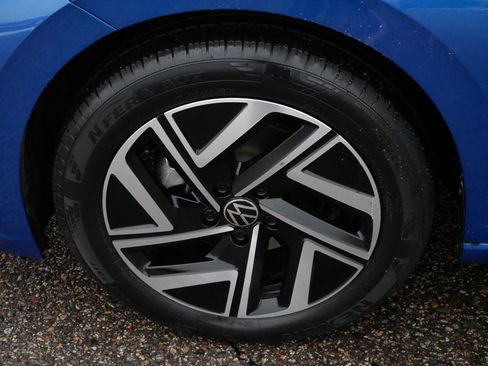 Used 2023 Volkswagen Jetta SEL image 15