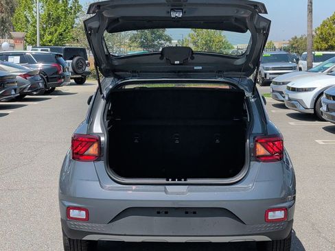 Used 2026 Hyundai Venue SEL FWD image 13