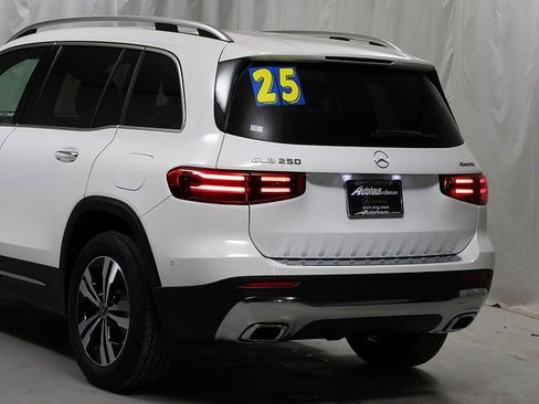 Certified 2025 Mercedes-Benz GLB 250 4MATIC image 10