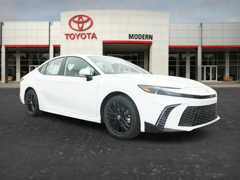 New 2026 Toyota Camry SE FWD image 14
