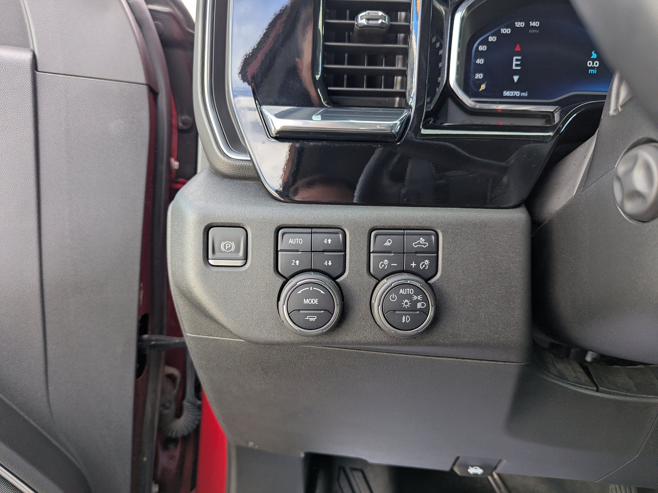 Certified 2023 Chevrolet Silverado 1500 LTZ AWD/4WD image 14