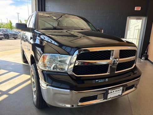 Used 2015 RAM 1500 Classic SLT w/ Luxury Group AWD/4WD image 1
