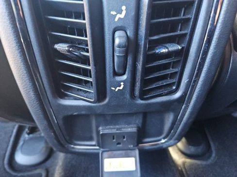 Used 2020 Jeep Grand Cherokee Altitude AWD/4WD image 16