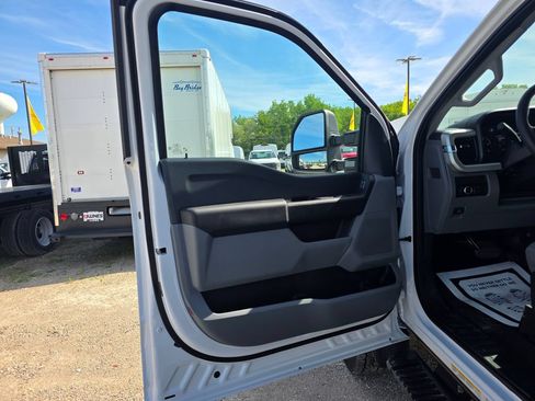 New 2026 Ford F600 4x4 Regular Cab Super Duty w/ XL Chrome Package image 18