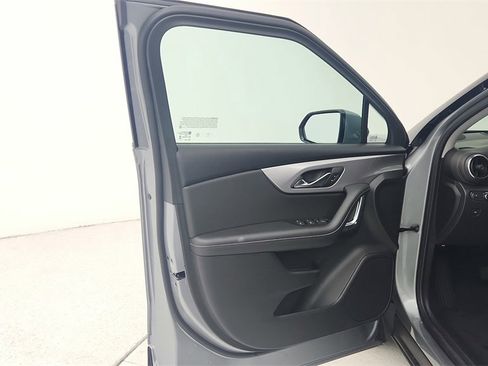 Used 2025 Chevrolet Blazer LT image 20