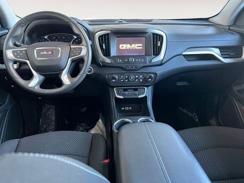 Used 2023 GMC Terrain SLE w/ Driver Convenience Package image 8