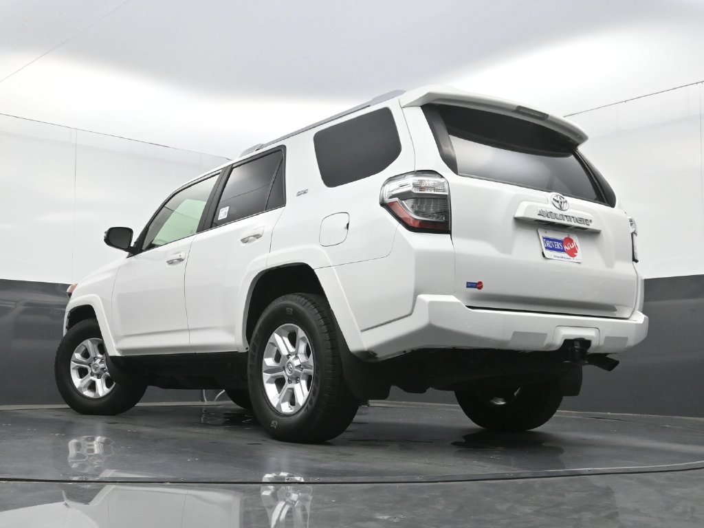 Used 2016 Toyota 4Runner SR5 Premium RWD image 28