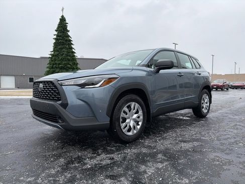 Certified 2023 Toyota Corolla Cross L image 3