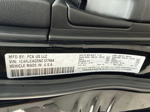 Used 2022 Jeep Grand Cherokee Laredo X RWD image 52