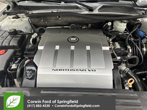 Used 2011 Cadillac DTS Luxury image 20