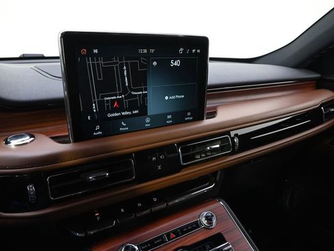 Used 2023 Lincoln Aviator Reserve w/ Elements Package Plus AWD/4WD image 25