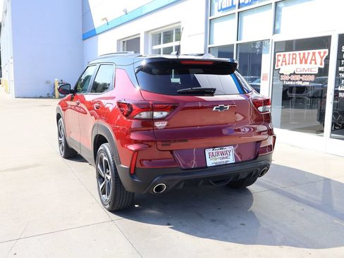 Used 2023 Chevrolet TrailBlazer RS w/ Sun and Liftgate Package AWD/4WD image 7