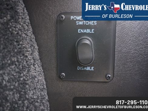 Used 2023 Chevrolet Express 2500 image 15