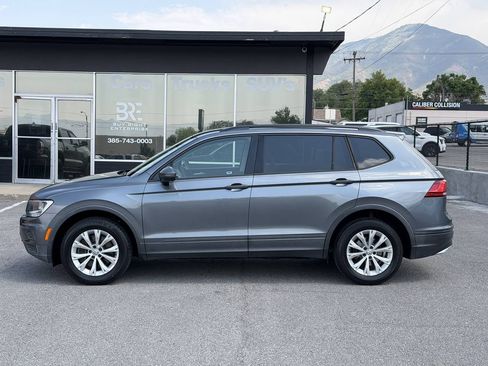 Used 2018 Volkswagen Tiguan S FWD image 1