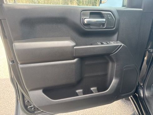 Used 2024 GMC Sierra 1500 Pro w/ Graphite Edition image 9