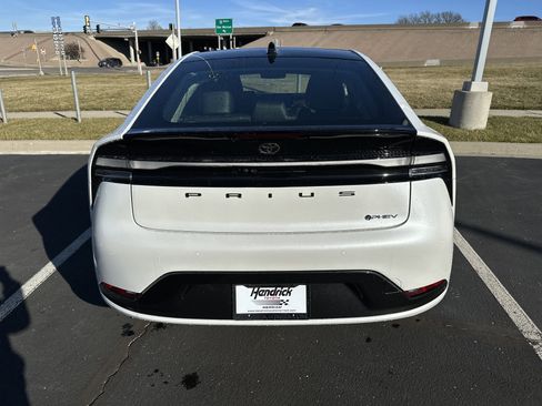 New 2026 Toyota Prius XSE Premium image 8