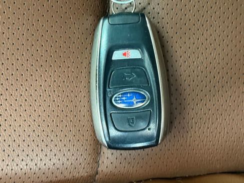 Used 2019 Subaru Outback 2.5i Touring w/ Popular Package #3A AWD/4WD image 21