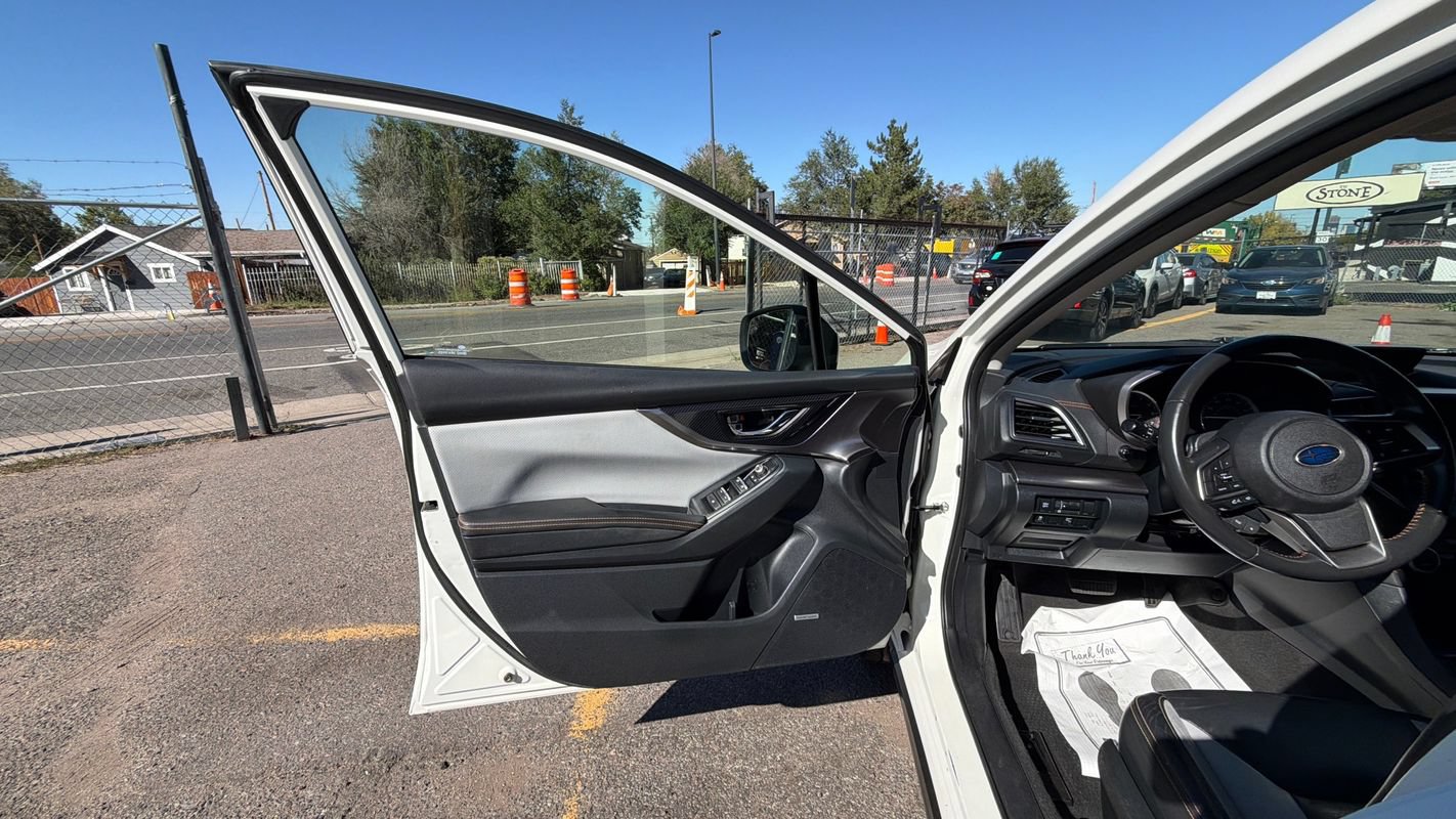 Used 2019 Subaru Crosstrek 2.0i Limited w/ Moonroof Package w/Navigation AWD/4WD image 10