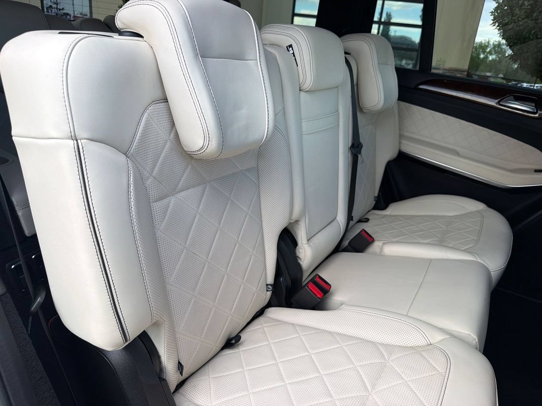 Used 2018 Mercedes-Benz GLS 550 4MATIC image 49