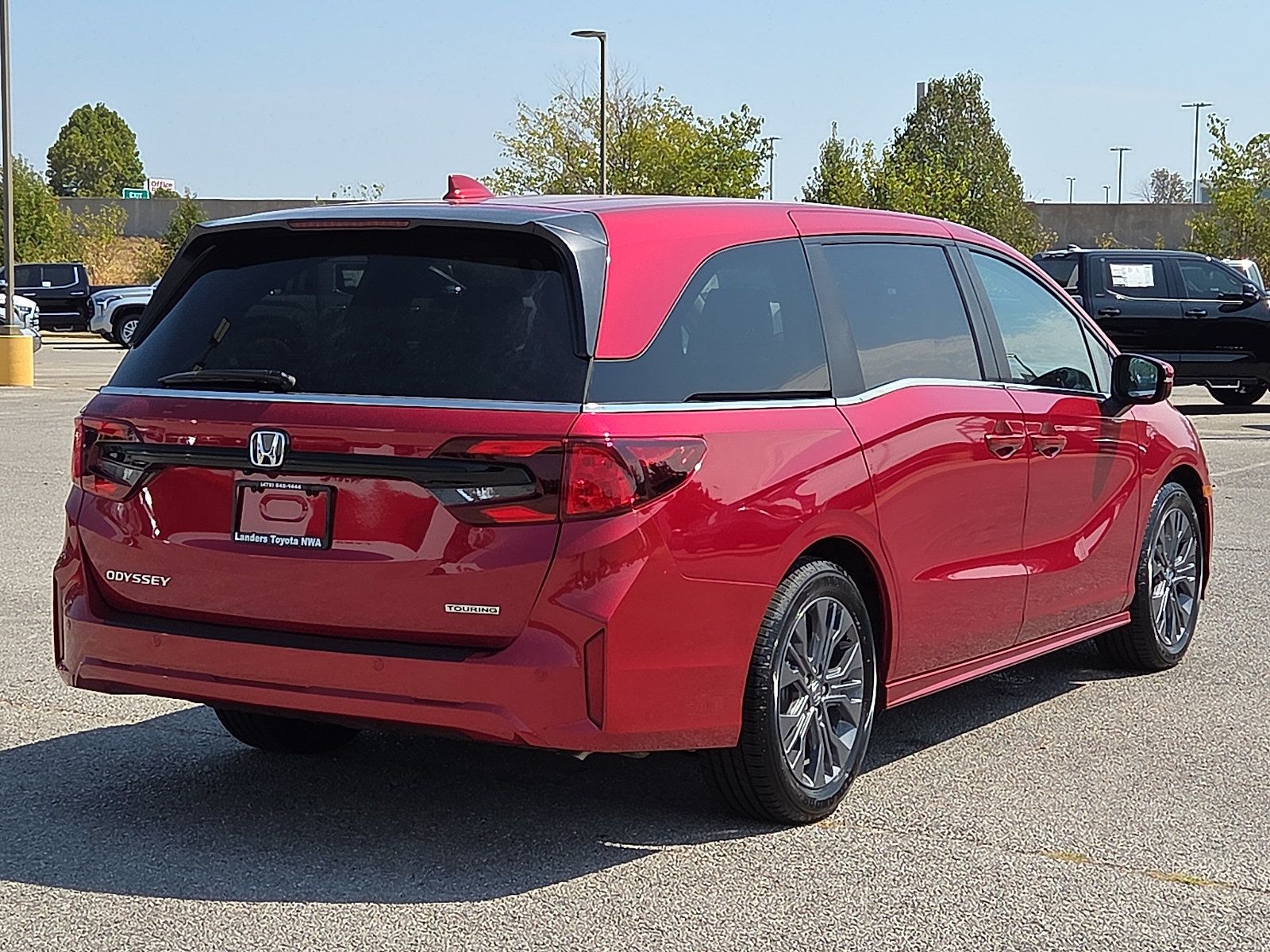 Used 2025 Honda Odyssey Touring image 5