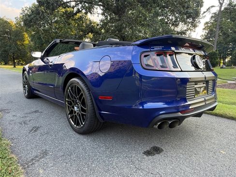 Used 2014 Ford Mustang Shelby GT500 w/ Equipment Group 821A RWD image 24