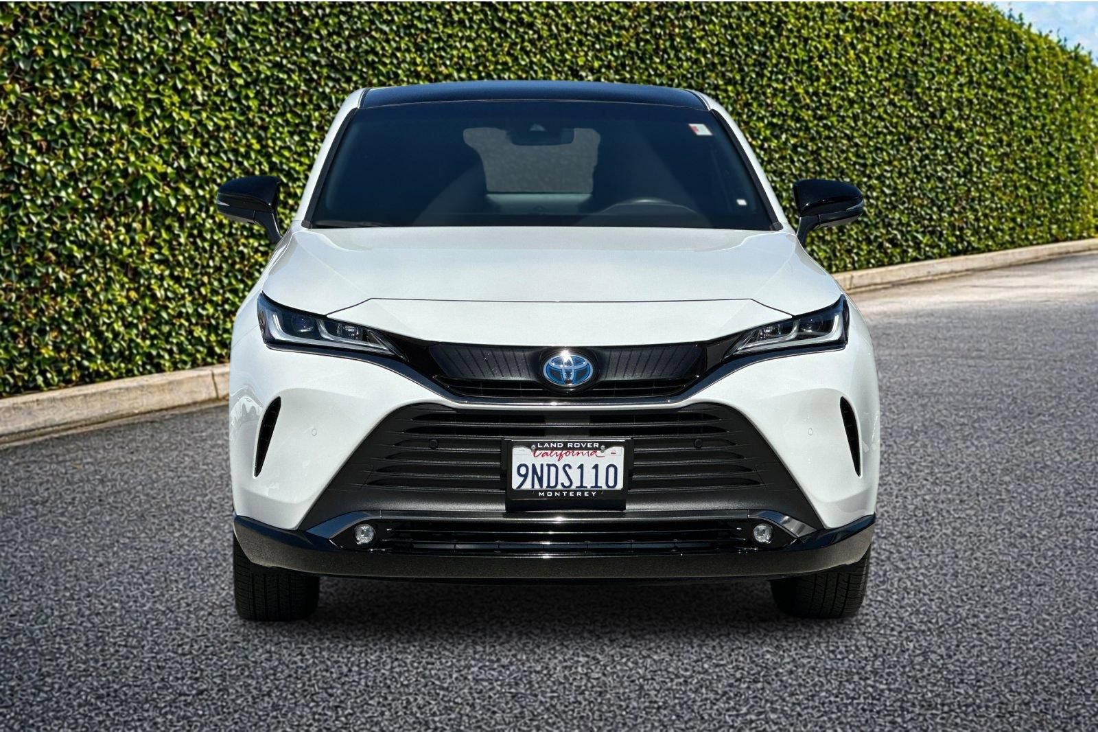 Used 2024 Toyota Venza Nightshade AWD/4WD image 9