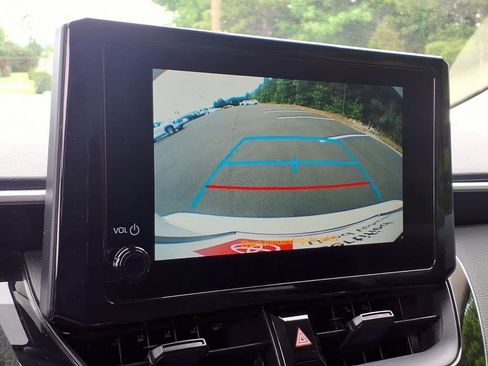 Certified 2025 Toyota Corolla LE FWD image 16