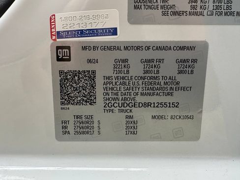 Used 2024 Chevrolet Silverado 1500 LTZ w/ LTZ Convenience Package II AWD/4WD image 33